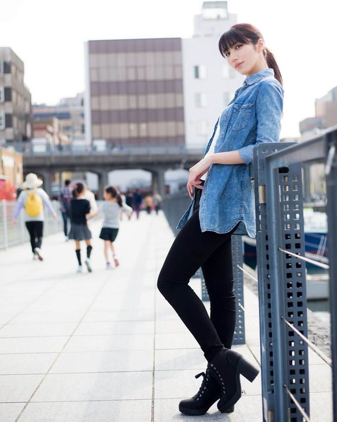LOPEさんのインスタグラム写真 - (LOPEInstagram)「これはもみさんにしか見えなくてびっくりした写真たち🤣  ﻿ ﻿ #ポートレート #portrait ﻿ #モデル #model ﻿ #コスプレイヤー  #cosplayer﻿ #ポトレ #撮影﻿ #黒髪ロング ﻿ #japan #Japanesegirl ﻿ #ファインダー越しの私の世界 ﻿ ﻿ ﻿」8月12日 16時55分 - lopechante
