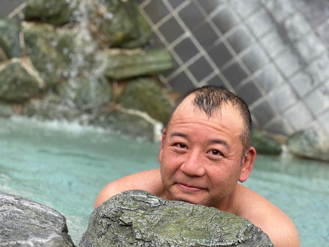 西村瑞樹（西村キャンプ場）さんのインスタグラム写真 - (西村瑞樹（西村キャンプ場）Instagram)「【西村組だいありー更新！】﻿ ﻿ 『#西村 キャンプ場』番組公式ホームページにゆる〜く存在しているスタッフブログ「西村組だいありー」を更新しました！﻿ ﻿ タイトルは ...