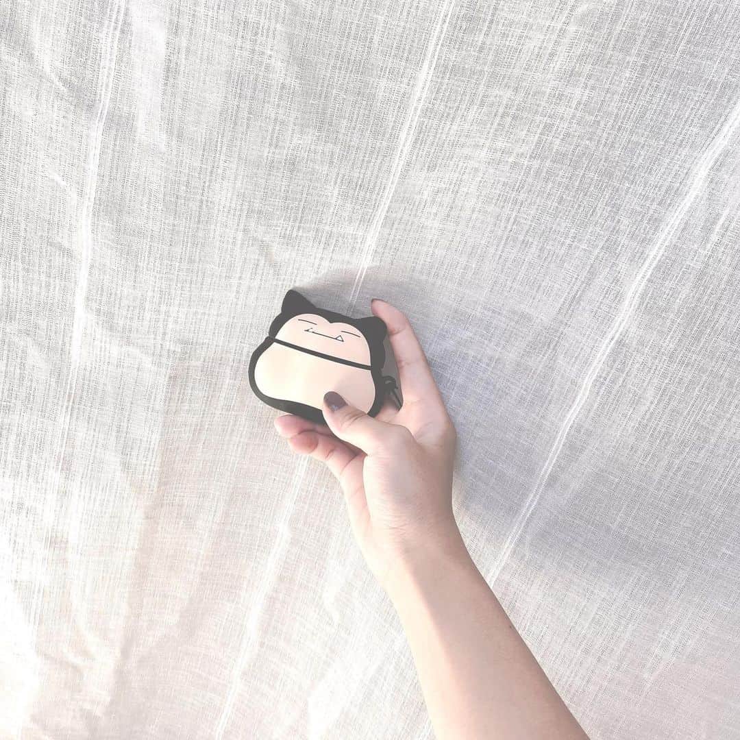 前田璃音のインスタグラム：「AirPodsproのケース🥴🥴カビゴンかわいすぎるっ！ . . . . #女子力 #女子力向上委員会 #夏 #カビゴン #japan #pokemongo #iPhone #iphoneケース#AirPodsPro #あいふぉんけーす #follow #instagood #followme #fashion #me #love」