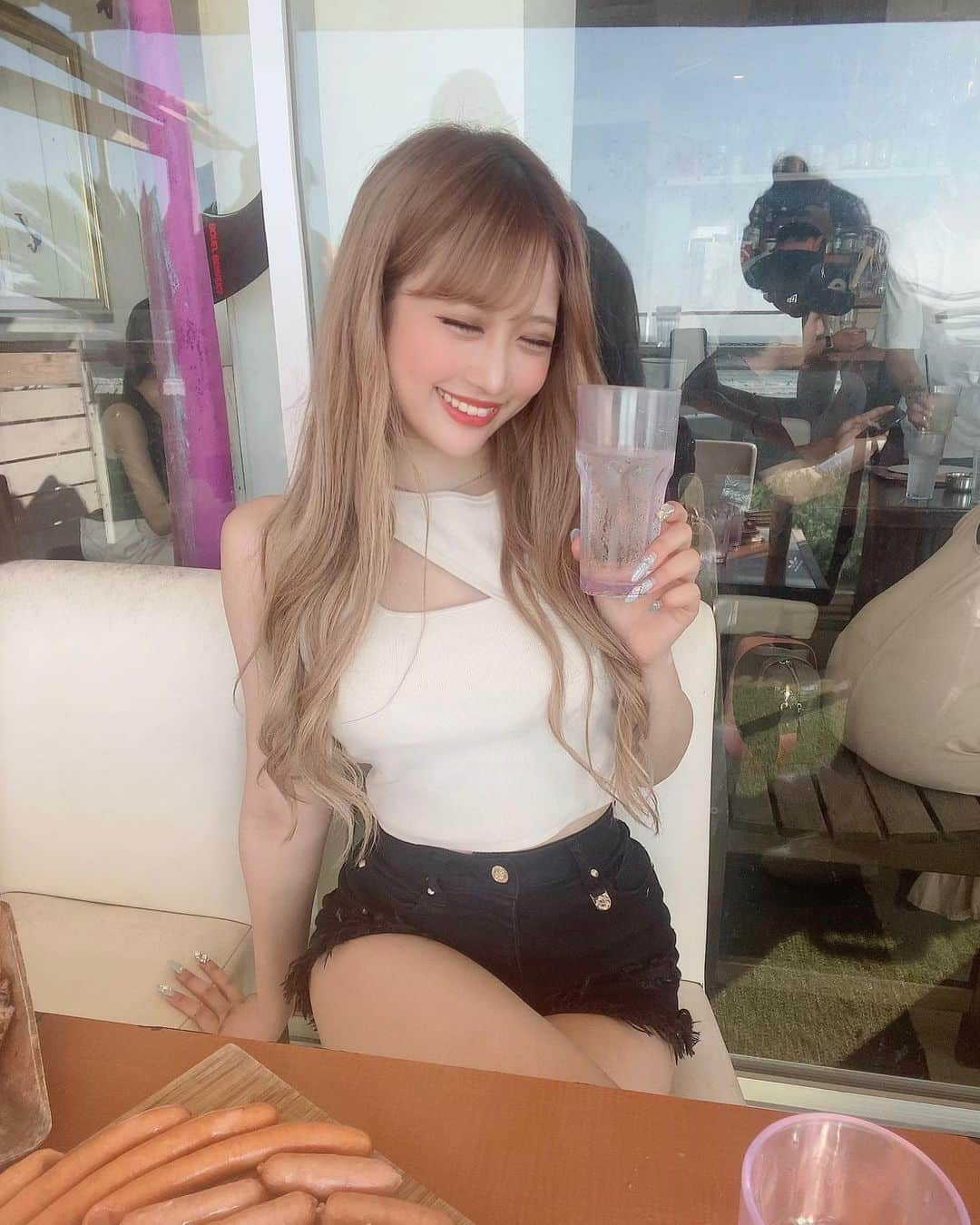 伊藤桃々さんのインスタグラム写真 - (伊藤桃々Instagram)「BBQ🍖 この写真はバテる5分前のです🥵」8月12日 18時22分 - __peachstagram__