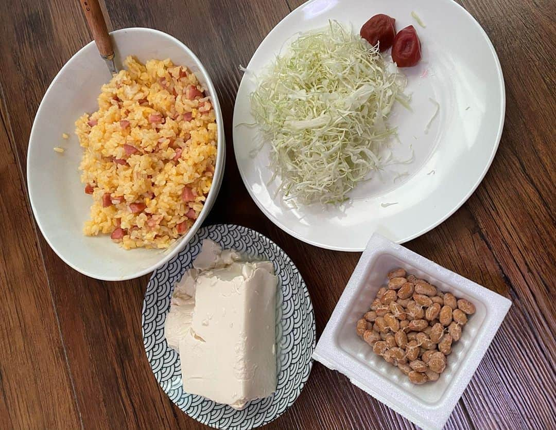 小田幸平さんのインスタグラム写真 - (小田幸平Instagram)「今日はチャーハン、キャベツ、豆腐、納豆、梅干し。#愛媛マンダリンパイレーツ#中日ドラゴンズ#読売ジャイアンツ#はげch#チャーハン」8月12日 18時42分 - oda.kohei