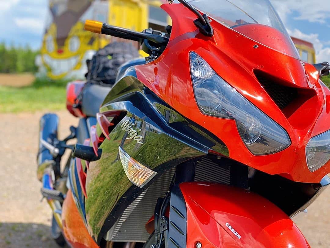 のインスタグラム：「・ ・ 14Rがかわいい(ˊo̶̶̷ᴗo̶̶̷`)🧡 ・ ・ ・ ・ #バイク #バイク女子 #bike #バイクのある生活  #バイクのある風景  #バイクが好きだ  #バイク好きな人と繋がりたい  #バイクウェア #kawasaki #ninja400 #zx14r」