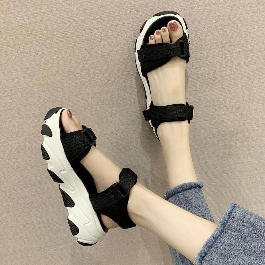 SweetHeart ショップさんのインスタグラム写真 - (SweetHeart ショップInstagram)「大人気の厚底スポーツサンダル SHS501008  (￥2,680)  新作アイテムか 入荷  #お洒落 #お洒落好きな人と繋がりたい #プチプラコーデ #通販 #トレンド #コーデ #今日のコーデ #着回しコーデ #キレイ目コーデ　#カワイイコーデ　#今日の服　#大人カジュアル#季節のコーディネイト　#人気商品　#女子力　#お洒落さんとつながりたい　#トレンド　#サンダル　#リボンがすき #厚底サンダル #涼しげサンダル #ウェッジソール」8月12日 19時13分 - sweetheartstore0711