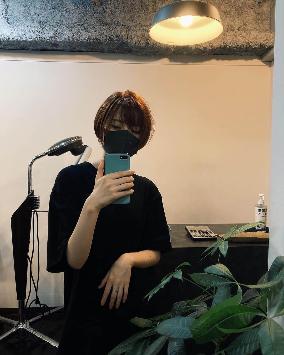 Leeのインスタグラム：「New hair~」