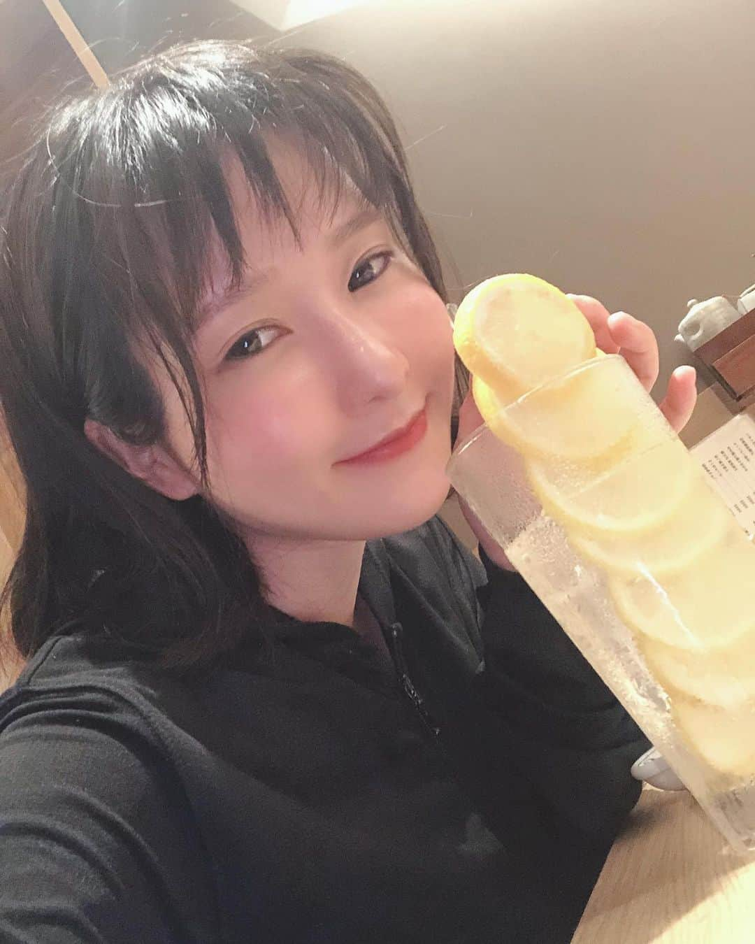 雨宮留菜さんのインスタグラム写真 - (雨宮留菜Instagram)「ちょっと打てるようになってきて 更にめちゃくちゃ楽しい〜！  #オヤガー」8月12日 19時28分 - amemiyaluna