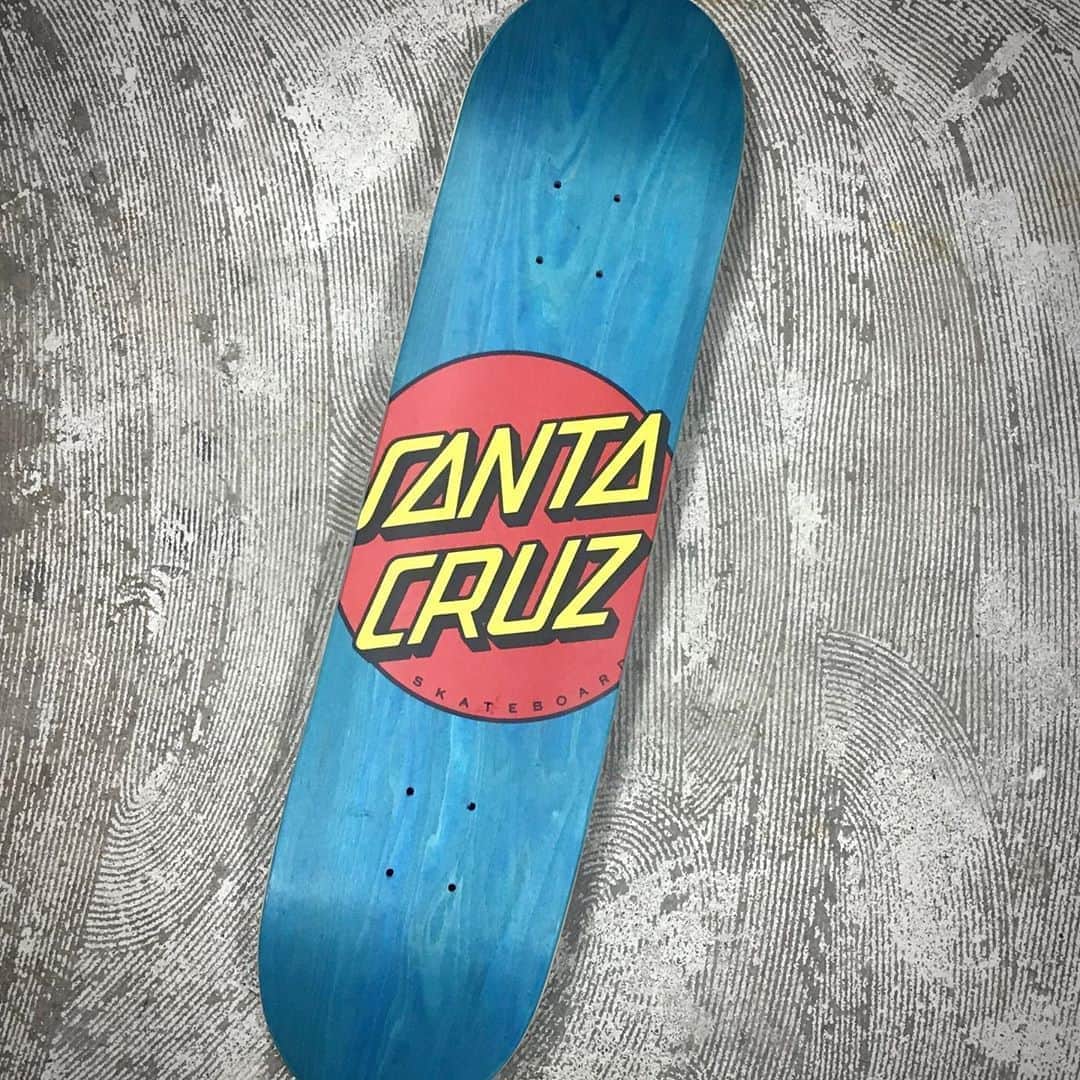 スケートボードのカリフォルニアストリートさんのインスタグラム写真 - (スケートボードのカリフォルニアストリートInstagram)「SANTA CRUZ からデッキが入荷❗️大人気の “SCREAMING HAND” シリーズと、ロゴデッキになります💁🏻‍♂️既に売り切れているモデルがあるのでお早めにどうぞ🏃🏻‍♂️💨  @santacruzskateboards #santacruzskateboards #skateboard #skateboarding #skater #カリフォルニアストリートスケーター #カリスト #スケートボード #スケボー #スケーター#californiastreet #calst」8月12日 19時46分 - california_street