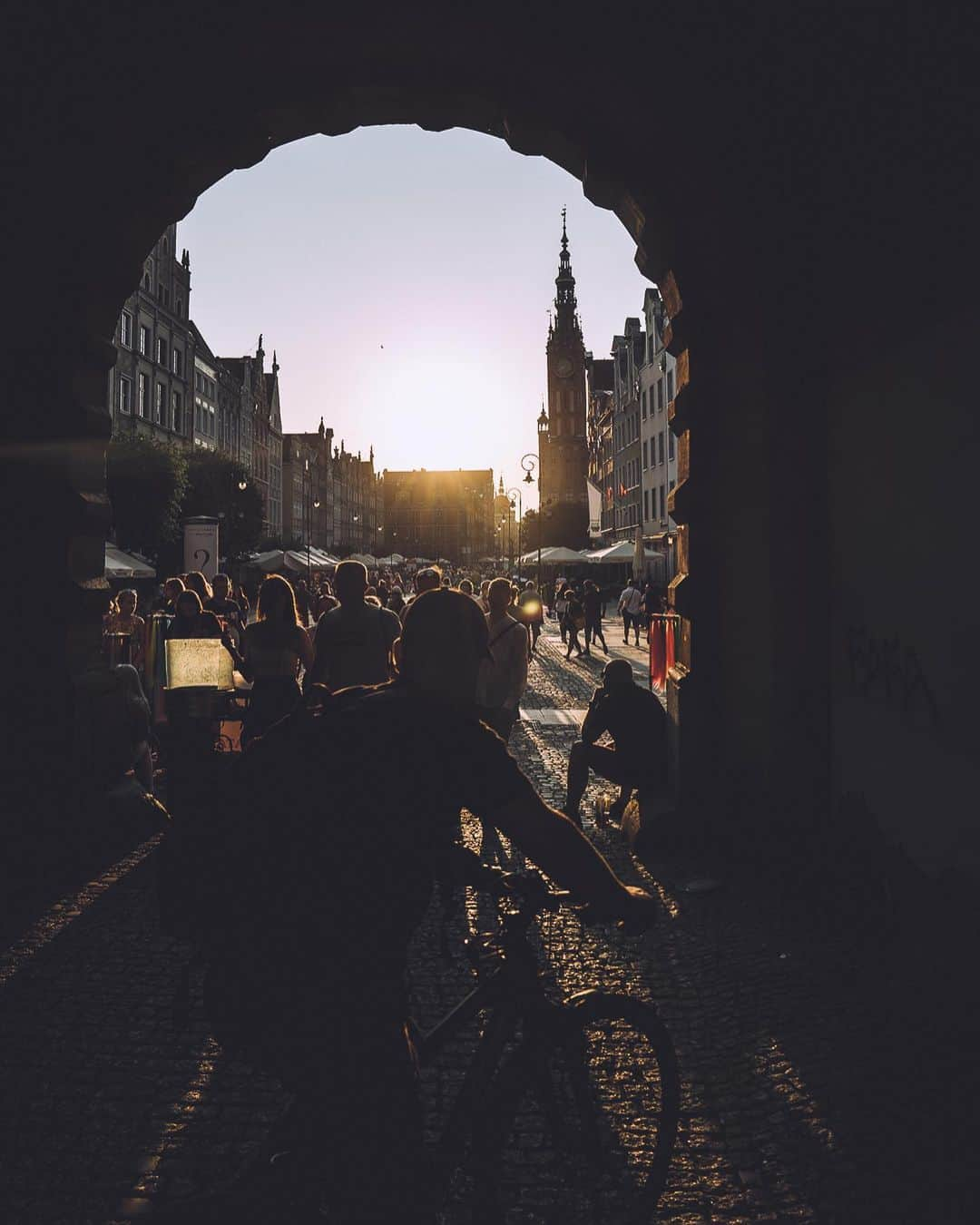 Thomas Kakarekoさんのインスタグラム写真 - (Thomas KakarekoInstagram)「let’s stay forever  Here‘s a set with some of my favorite Gdansk pictures from last weekend. From 1 to 5, which one of these would you pick?  #gdansk」8月12日 20時43分 - thomas_k