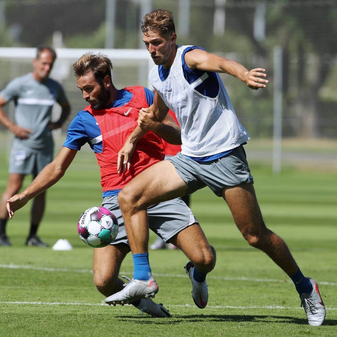 ニクラス・シュタルクのインスタグラム：「#PreSeason 🎞 @herthabsc 💪🔵⚪️」