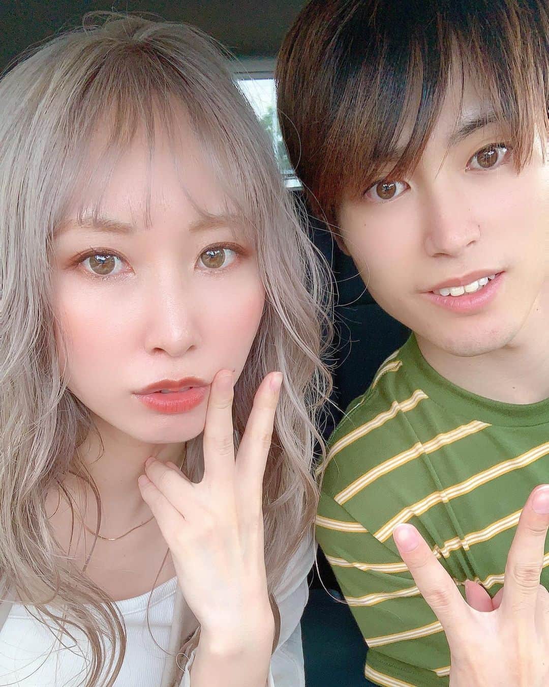 榊原伶奈のインスタグラム：「弟さん🐵 2人とも盛れてるから載せておこう😏💫 #きょうだい #姉弟 #群馬 #高崎 #ハイトーンカラー」
