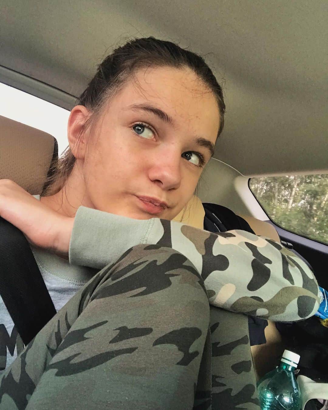 クリスティーナ・パカリーナのインスタグラム：「😙」