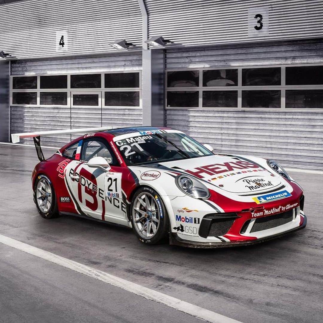 CarsWithoutLimitsさんのインスタグラム写真 - (CarsWithoutLimitsInstagram)「Follow family member and racecar driver @clement_mateu 🏎 🛡 #carswithoutlimits #porsche #gt3cup」8月12日 21時17分 - carswithoutlimits