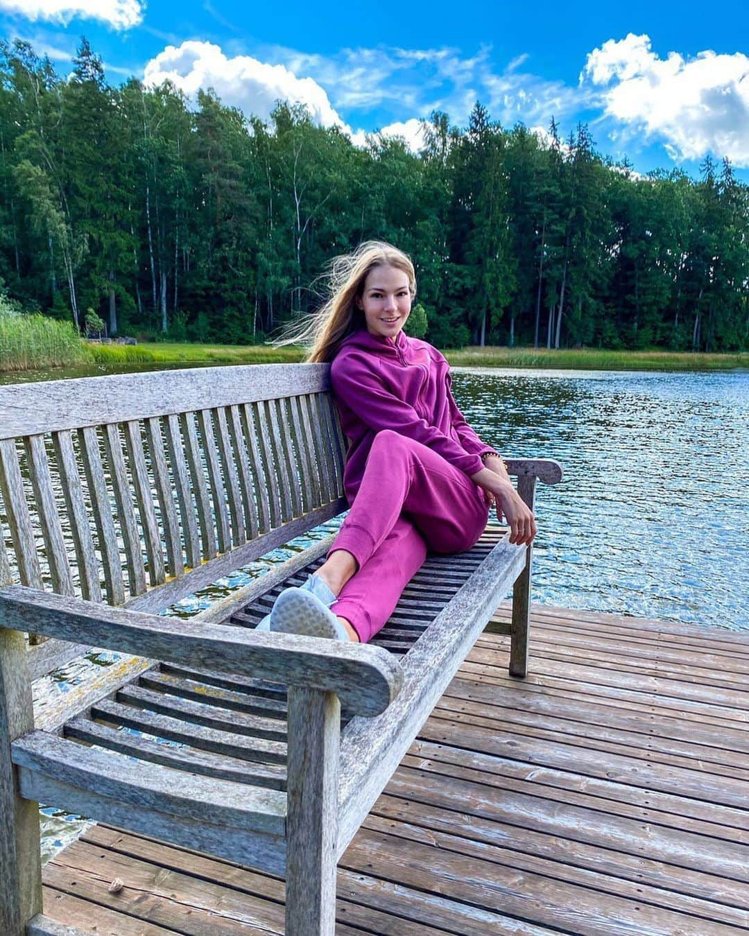 ダリヤ・クリシナさんのインスタグラム写真 - (ダリヤ・クリシナInstagram)「Do you like Sauna 🧖🏼‍♀️? ⤵️ Sauna can make the recovery faster and also you feel so much more energized after it. My favorite is Russian banya and Aroma 🧼🧽 😌 ⠀ А вы любите баню? ⤵️ Для меня баня - это в первую очередь ускорение обмена веществ и снижение мышечного тонуса. И, конечно, ощущение прилива энергии и свежести💦 Из всего разнообразия бань я предпочту русскую, и иногда хамам 😌🧼🧽 ⠀ #sauna #recovery #daryaklishina」8月12日 21時23分 - dariaklishina