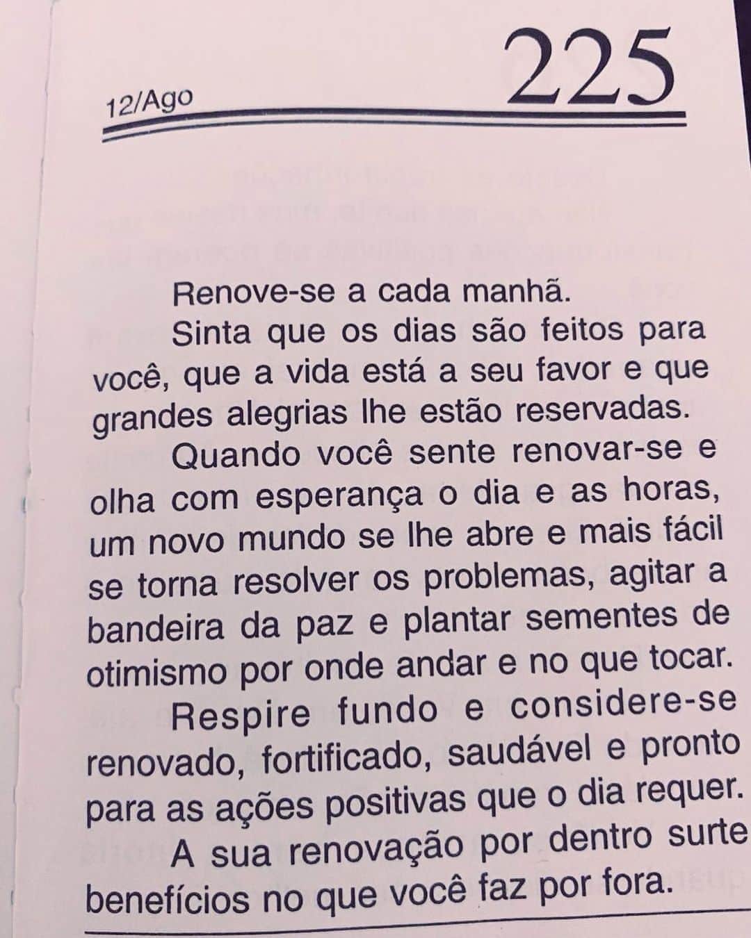 Eliana Michaelichin Bezerraのインスタグラム：「Um dia de paz interior pra nós. #vaificartudobem #obrigadadeus #paz #amor #positivevibes」