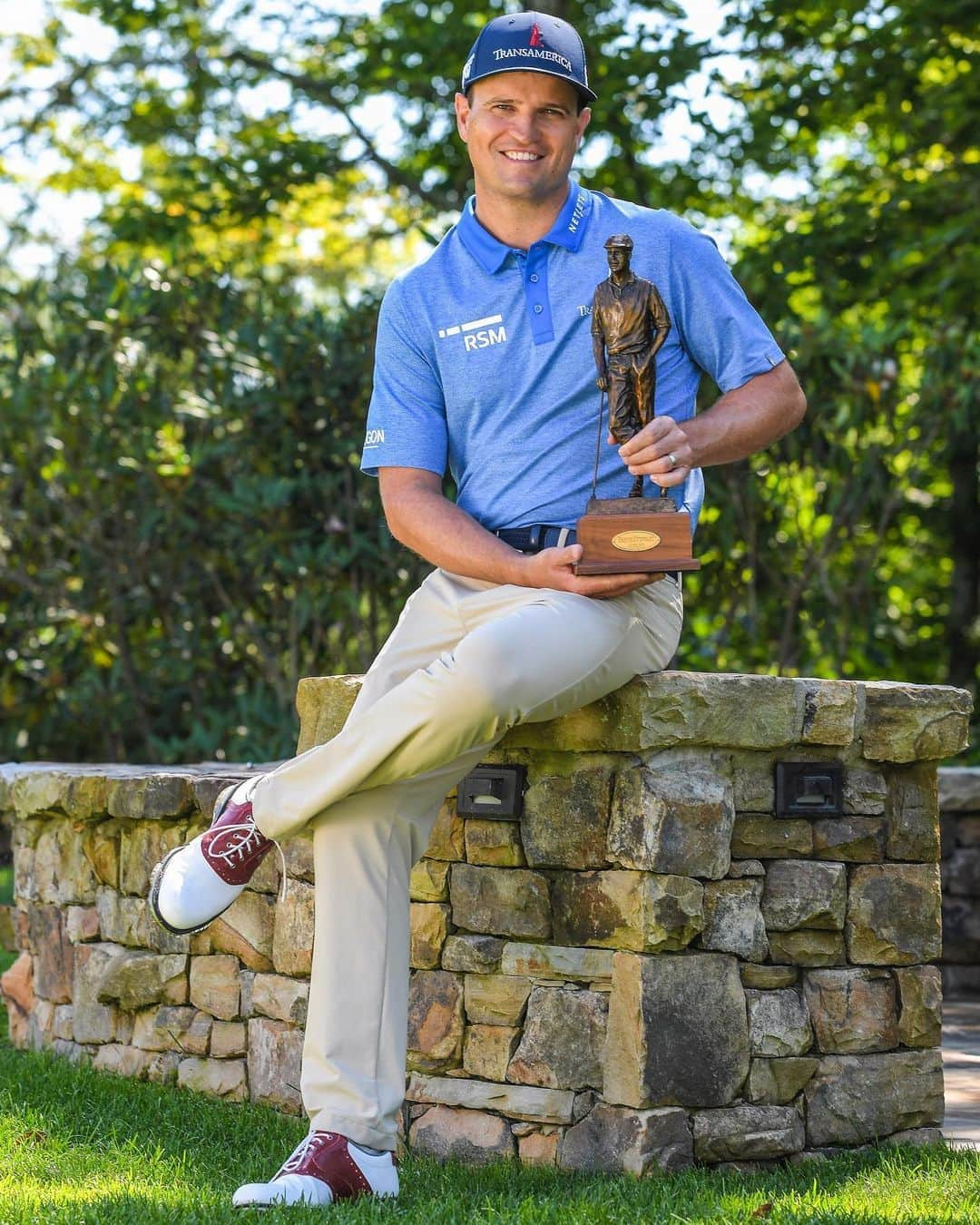 PGA TOURさんのインスタグラム写真 - (PGA TOURInstagram)「Zach Johnson has been named the recipient of the Payne Stewart Award presented by @southerncompany.」8月12日 21時44分 - pgatour