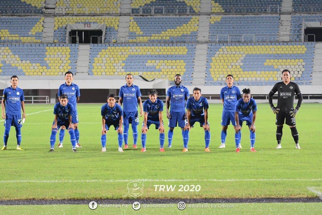 渡邉将基のインスタグラム：「Match for the first time in 5 months🇲🇾👌🥶 We grow and get better💪  #kotabharu #kelantan #kelantanfa #trw #trwcc #mfl #football2020 #football #enjoyfootball #malaysia #malaysiafootball」