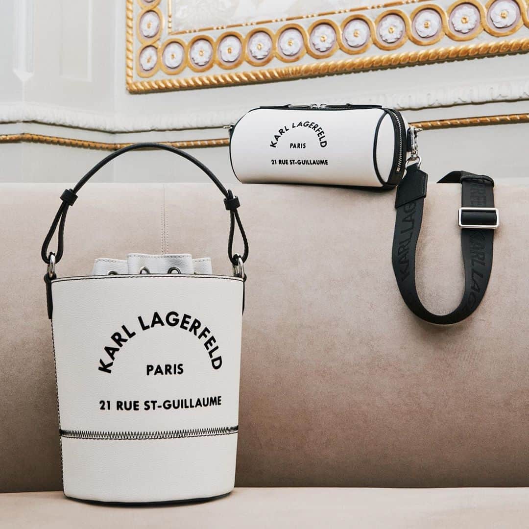 カールラガーフェルドさんのインスタグラム写真 - (カールラガーフェルドInstagram)「Cast your vote: bucket or barrel bag? Tap to shop these Rue St-Guillaume styles. #KARLLAGERFELD #BAG」8月12日 22時15分 - karllagerfeld