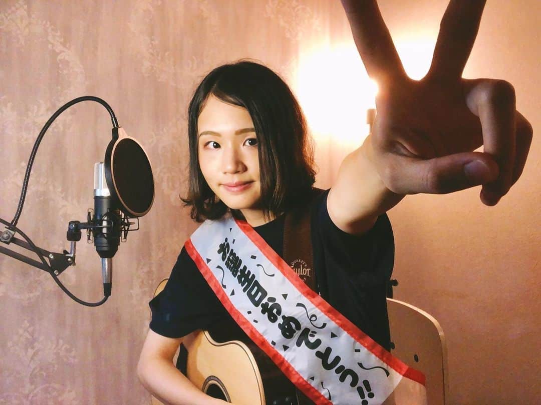 のインスタグラム：「2日間で約6時間半かけて、藤森愛オリジナルソング全44曲歌いきり終われましたーーーっ！！！本当に本当に本当にありがとうございましたああああああああ！！！！！  #音楽 #アコギ弾き語り #テイラーギターアーティスト #テイラーギター #シンガーソングライター #インディペンデントアーティスト  #music #acoustic #taylorguitarsartist #taylorguitars #singersongwriter #independentartis」