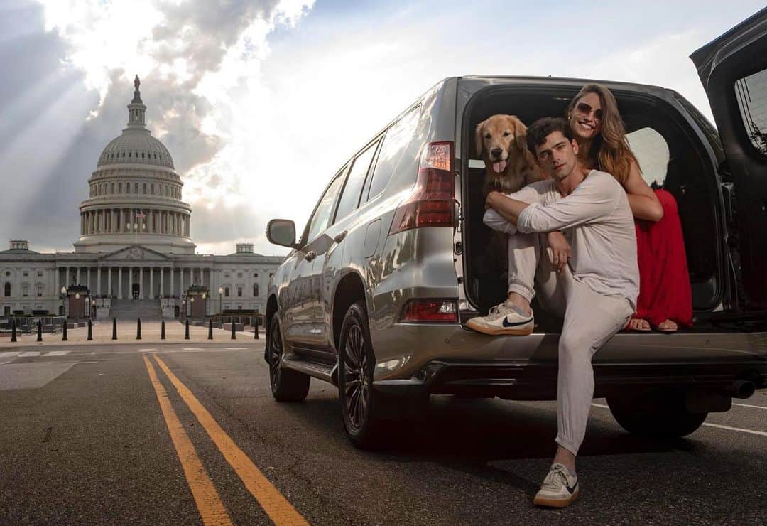 ショーン・オプリーのインスタグラム：「Thank you for the perfect Tallulah Mobile @lexususa The new GX was the perfect mix of comfort and luxury for a last minute road trip and to @sabinasweetrice for making it happen. Photo by the legend @capitolsunset」
