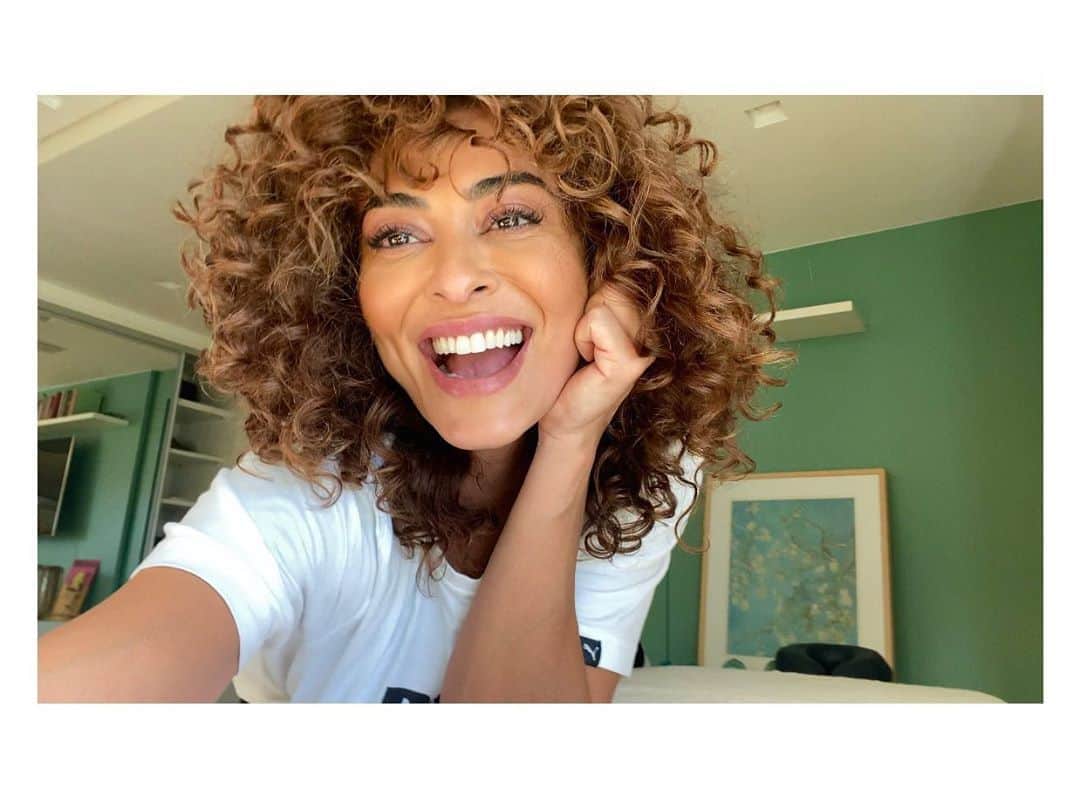 のインスタグラム：「Bom dia! 😀」