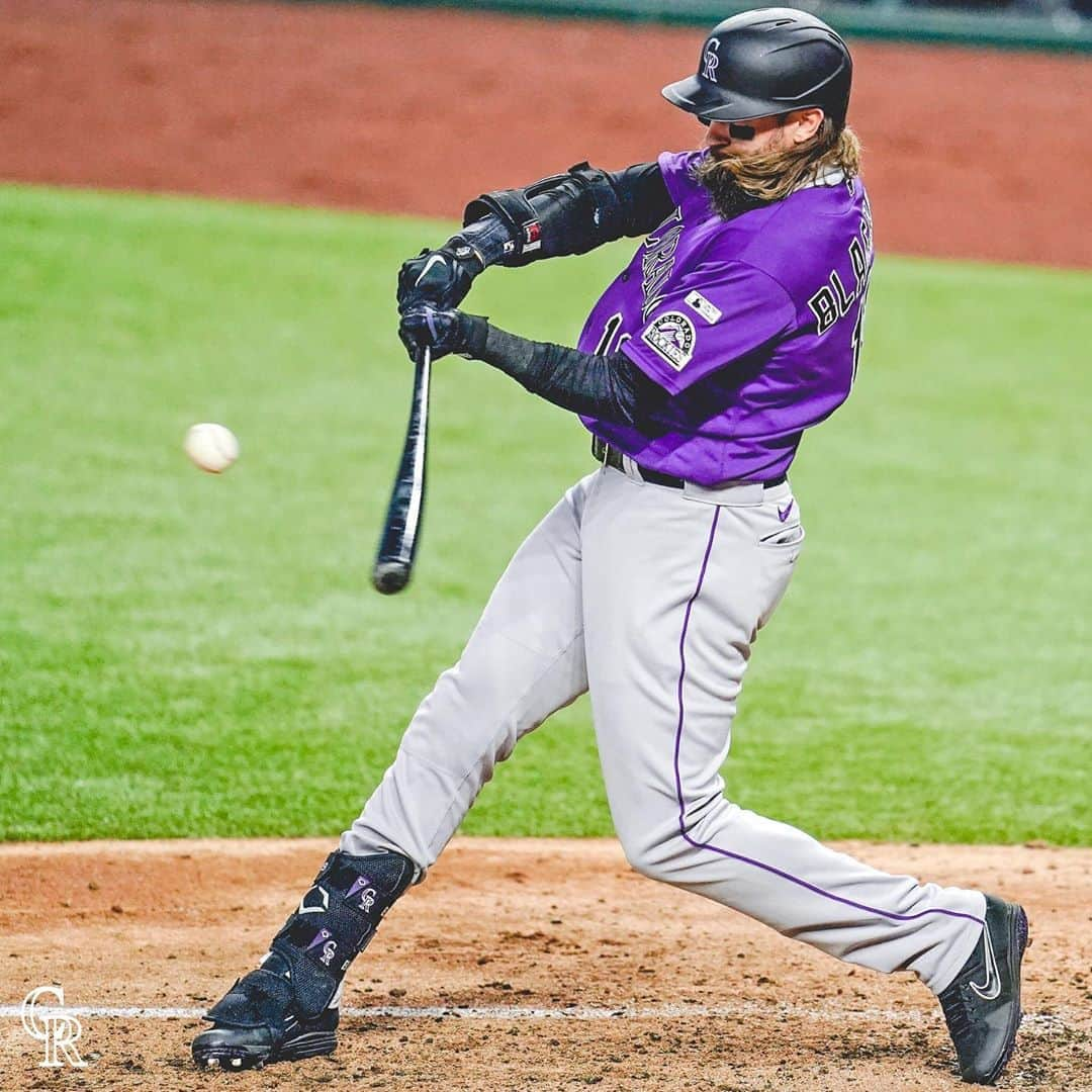 コロラド・ロッキーズさんのインスタグラム写真 - (コロラド・ロッキーズInstagram)「Charlie Blackmon is hitting *checks notes* *gasps* .500 after 17 games!?!?!? 🤯」8月12日 23時16分 - rockies