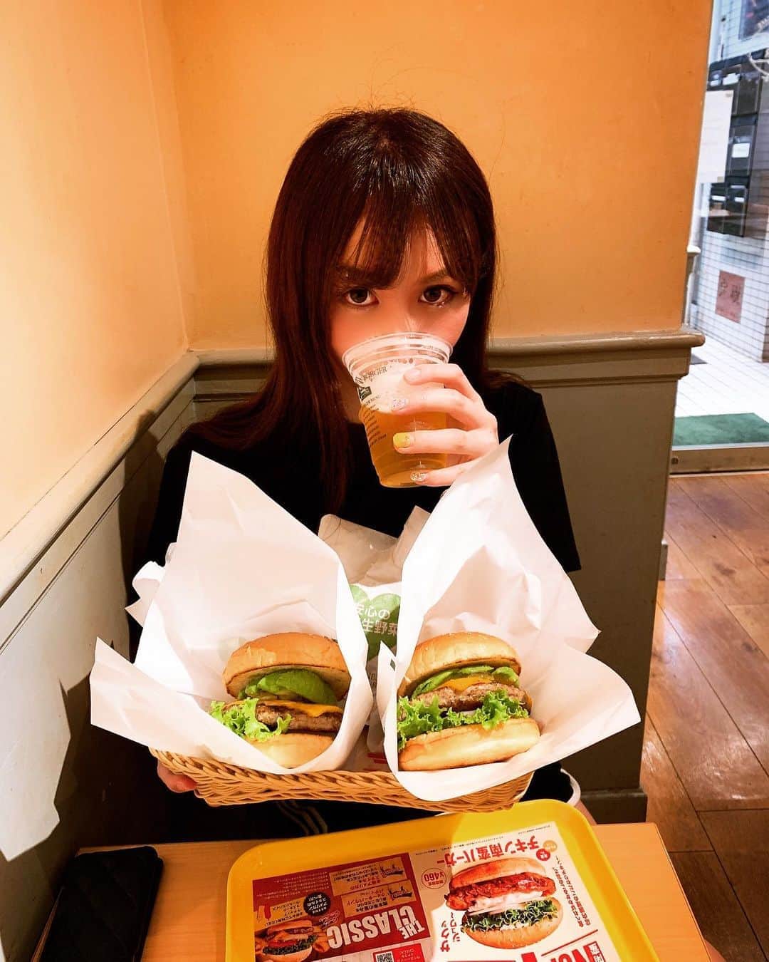 橘芹那のグルメインスタ