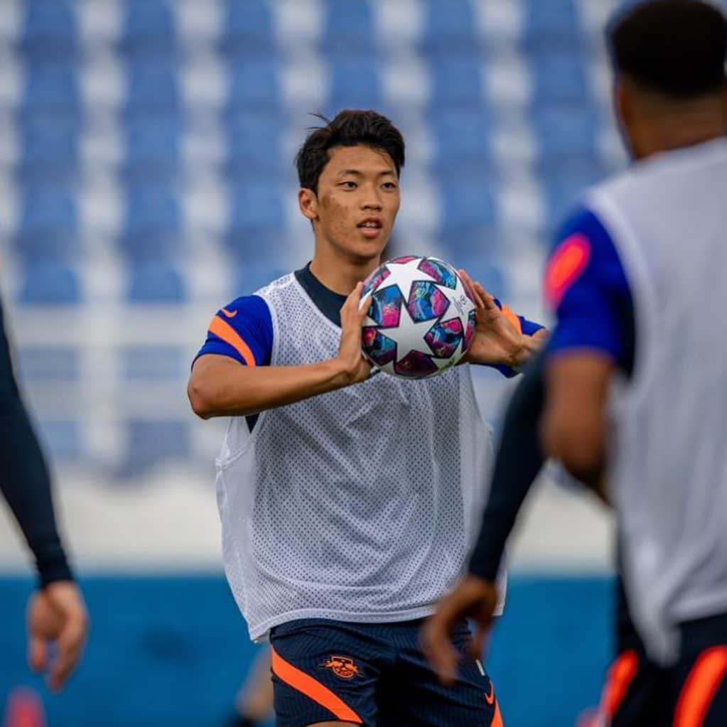 ファン・ヒチャンさんのインスタグラム写真 - (ファン・ヒチャンInstagram)「Champions league⚽🔥 #Alwaystogether #RBleipzig」8月12日 23時28分 - hwangheechan