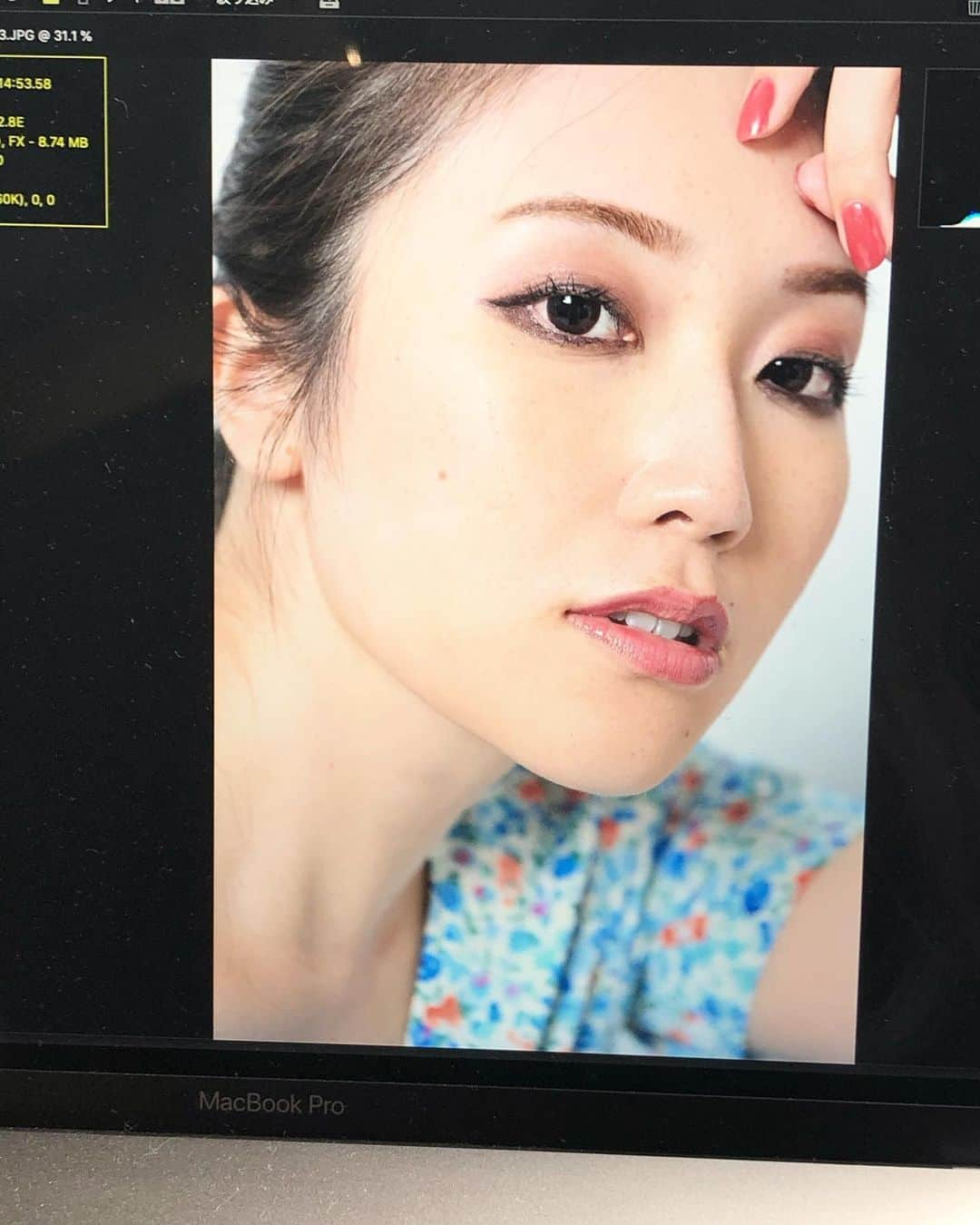 松丘雪那さんのインスタグラム写真 - (松丘雪那Instagram)「. ごんだいさん（カメラマンさん）すきです！💕笑笑 素敵なカメラマンさん . . . .  . . #model #me #influencer #actress #shootingday📸 #mywork #japanese #japanesegirl #asiangirls #sexy #white #モデル #タレント #女優 #フリーランスモデル #インフルエンサー #セクシー #色白 #色気 #日本人らしさ #ワンレン #サロモ #メイク #美容 #撮影依頼受付中 #カメラマンさんに感謝 #合間の一枚 #美容広告 ？笑　#アパレル撮影 #戯れ」8月13日 10時38分 - yukina.23na