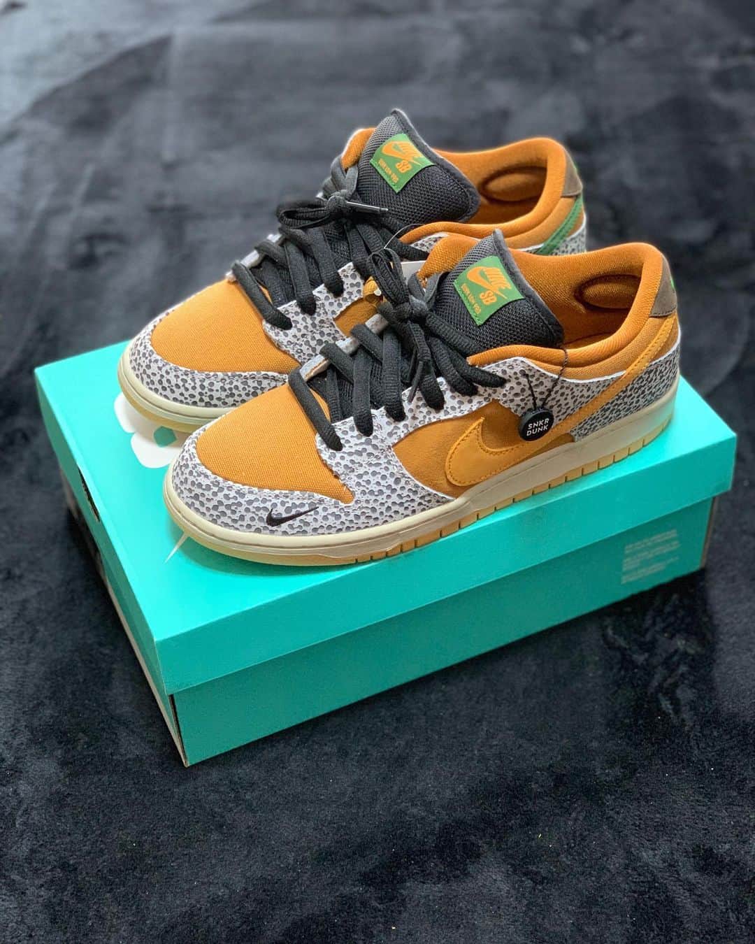 岩本煌史のインスタグラム：「got new kicks!! NIKE SB DUNK LOW PRO ISO SAFARI  #nike #ナイキ #dunk #ダンク #dunklow #ダンクロウ #safari #サファリ #safaridunk #サファリダンク #snkrdunk #prowrestler #プロレスラー #prowrestling #プロレス #ajpw #全日本プロレス #三重県 #桑名市 #出身 #岩本煌史 #sneaker #スニーカー #スニーカー大好き #足元倶楽部 #キモ撮り#スニーカーヘッズ #イワモトヘッズ」