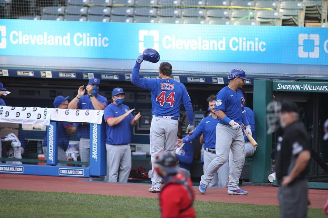 シカゴ・カブスさんのインスタグラム写真 - (シカゴ・カブスInstagram)「#Cubs win! Cubs sweep! 🧹 🧹」8月13日 10時55分 - cubs