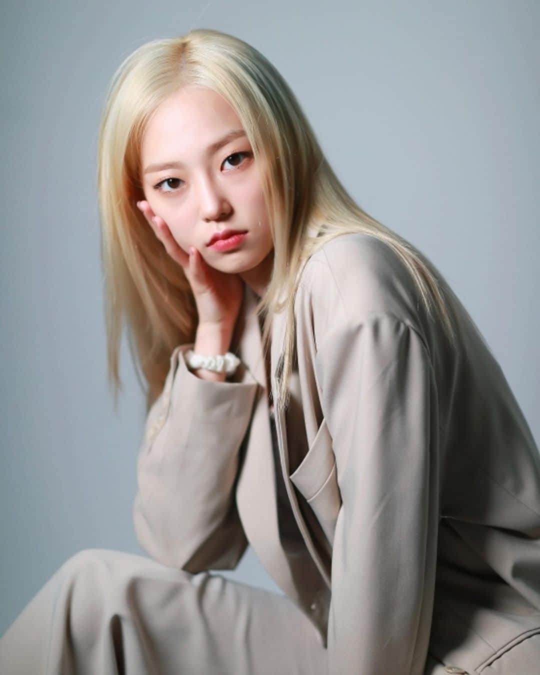 ソンさんのインスタグラム写真 - (ソンInstagram)「♥ 200707 yeeun on starnews – #CLC #씨엘씨 #yeeun #예은 #イェウン #jangyeeun #clcyeeun #yeeunclc #💜 #seungyeon #승연 #seunghee #승희 #yujin #유진 #sorn #손 #ชลนสร #elkie #엘키 #莊錠欣 #eunbin #은빈 #clctranslations #kpop #kpopgirlgroups #kpopstagram #rapper」8月13日 2時04分 - _clcyeeun