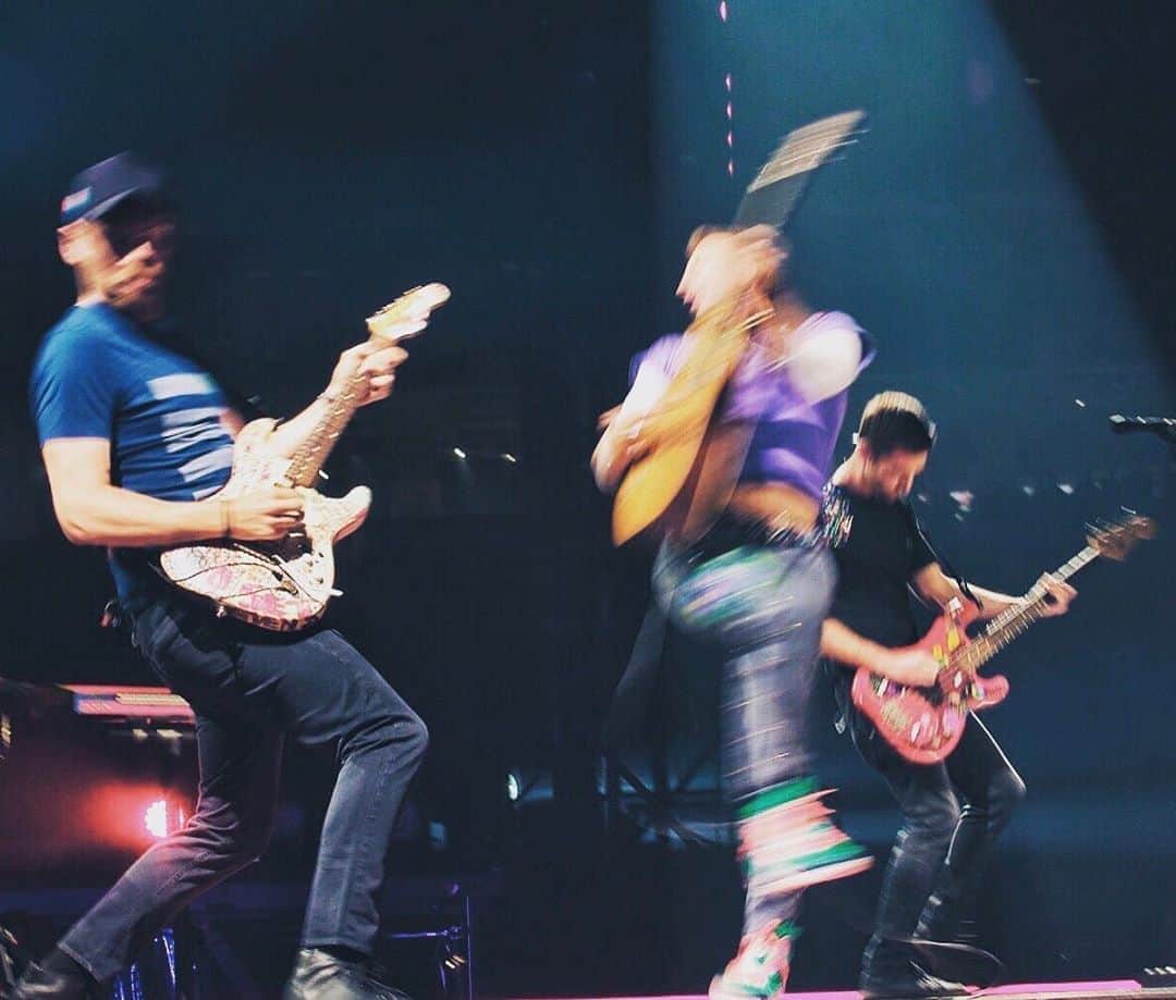Coldplayさんのインスタグラム写真 - (ColdplayInstagram)「A moment caught during God Put A Smile Upon Your Face, three years ago today at the US Bank Stadium, Minneapolis. Who was there? #ColdplayMinneapolis #Coldplay 📷 R42 (@millerworld)」8月13日 2時20分 - coldplay