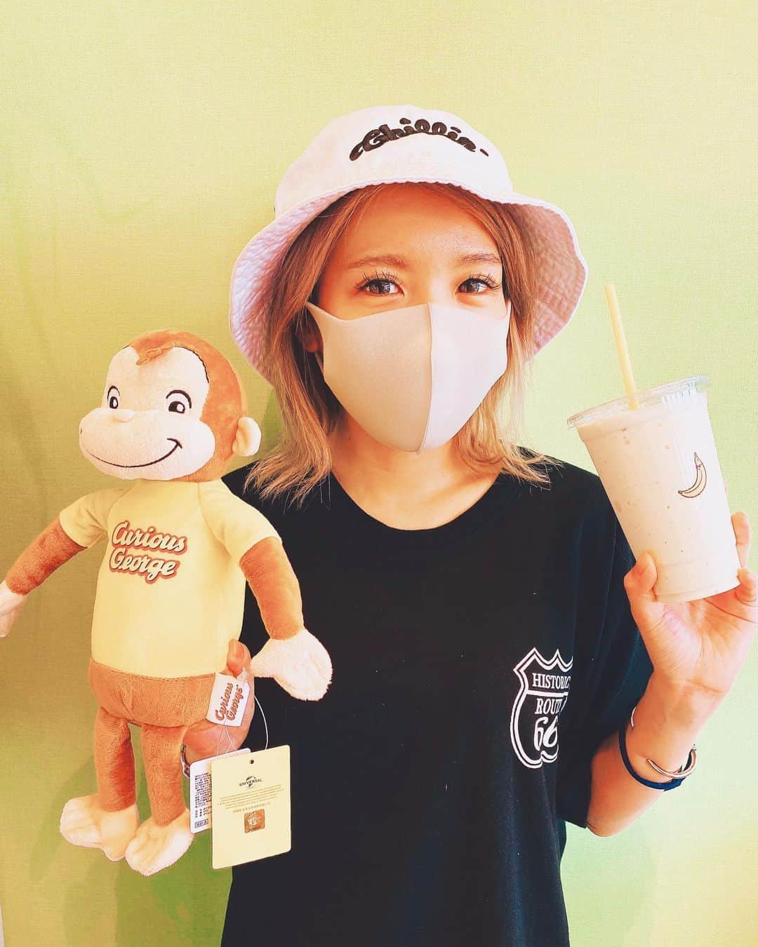 DJ CHI☆MEROのインスタグラム：「🐵🍌🐵🍌🐵 【 @mecchabananas 】 まさかの無料で飲めた😳」