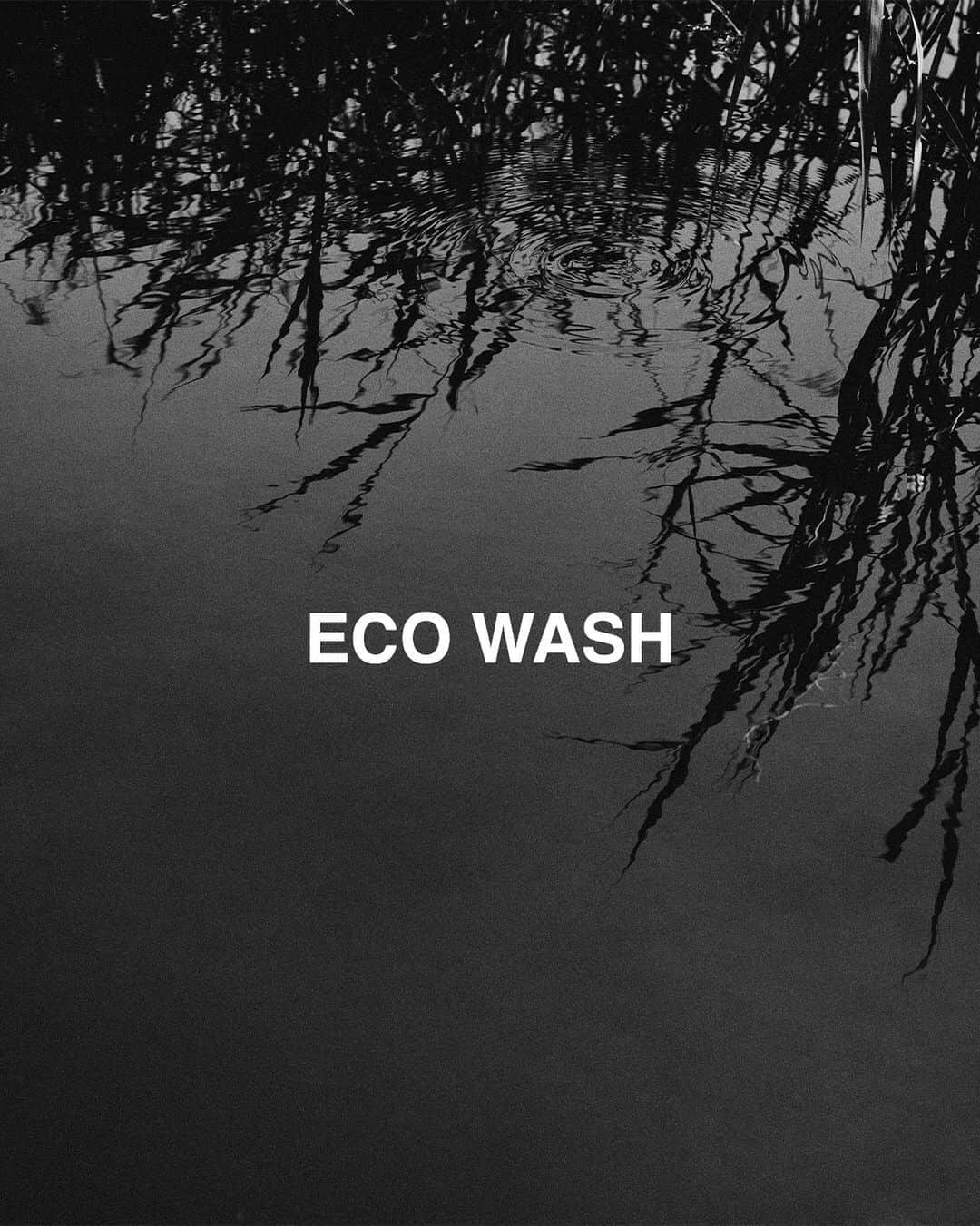 Jブランドさんのインスタグラム写真 - (JブランドInstagram)「We’re saving more with our exclusive brand eco wash, which utilizes 90% less water, on average, in the wash process.  We are proud to share that 97% of all washed denim in our Fall collection is a sustainably made eco wash.  Link in bio to learn more about our continued commitment to sustainability.」8月13日 3時40分 - jbrandjeans