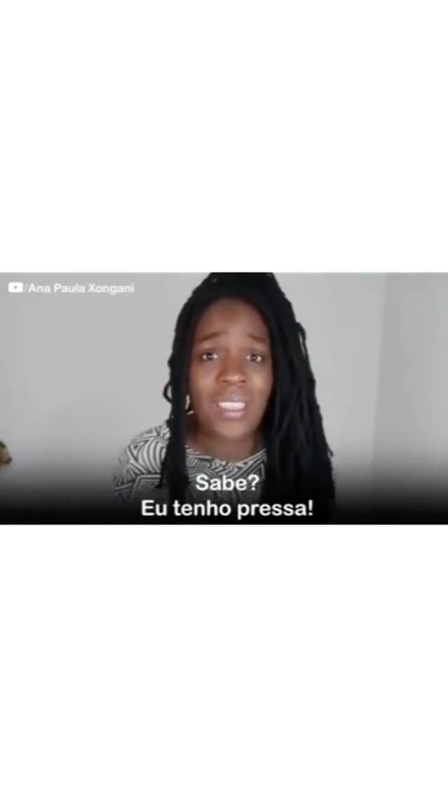 Eliana Michaelichin Bezerraのインスタグラム：「Obrigada por sua declaração, @anapaulaxongani. Ela é a voz de muitas mães e de muitas crianças que sofrem todos os dias com o racismo. Por não ser o meu lugar de fala sigo atenta aprendendo sempre para poder ensinar meus filhos sobre o anti-racismo. Como mãe, mulher e cidadã te digo que também tenho pressa. @sandra.annenberg.real @quebrandootabu #eutenhopressa #maternidadereal #unidassomosmaisfortes #negroelindo #blackisbeautiful #antiracismo #mudar #aprender #racismoestrutural」