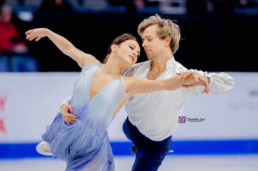 ジャン＝リュック・ベイカーのインスタグラム：「Can’t wait to have the amazing @danielleearlphotography get more shots of us this season! 🙏🏻  📷: @danielleearlphotography   #hawayekbaker #kaitlinhawayek #jeanlucbaker #actionshots #icedance #iceskating #skatecanada #teamusa #usfigureskating」