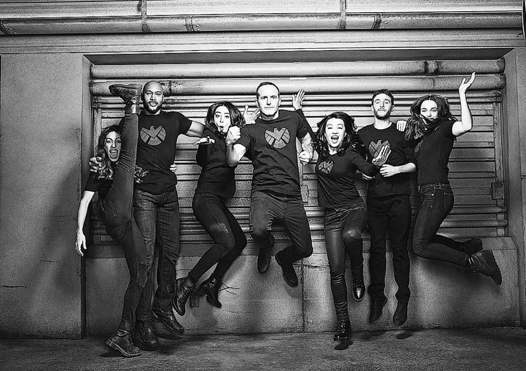 ナタリア・コルドバ・バックリーのインスタグラム：「The true superpower of these fictional characters and the message of the team was their undying love and belief in humanity and our world.  May we be more like them!  May our love for each other, other living beings and our planet lead the way.  I’ve said all that can be said during my 5 years on this show ... so I’ll say farewell with one word ... GRACIAS!  Ayer, hoy y siempre ... La YoYo.」
