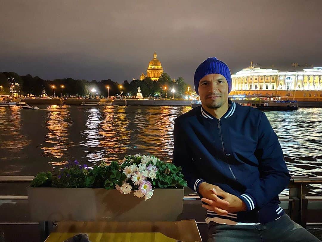 デヤン・ロヴレンのインスタグラム：「In love with this beautiful city 💙  #stpetersburg」