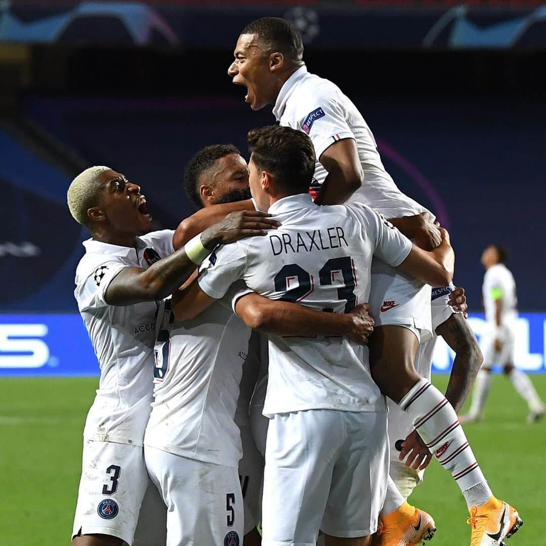 サッカーキングさんのインスタグラム写真 - (サッカーキングInstagram)「. PSG、執念の逆転4強入り . 📷Photo by Getty Images . #PSG #ParisSaintGermain #パリサンジェルマン #AllezParis #チャンピオンズリーグ #championsleague #ucl  #football #サッカーキング #⚽️ #サッカー」8月13日 6時05分 - soccerkingjp