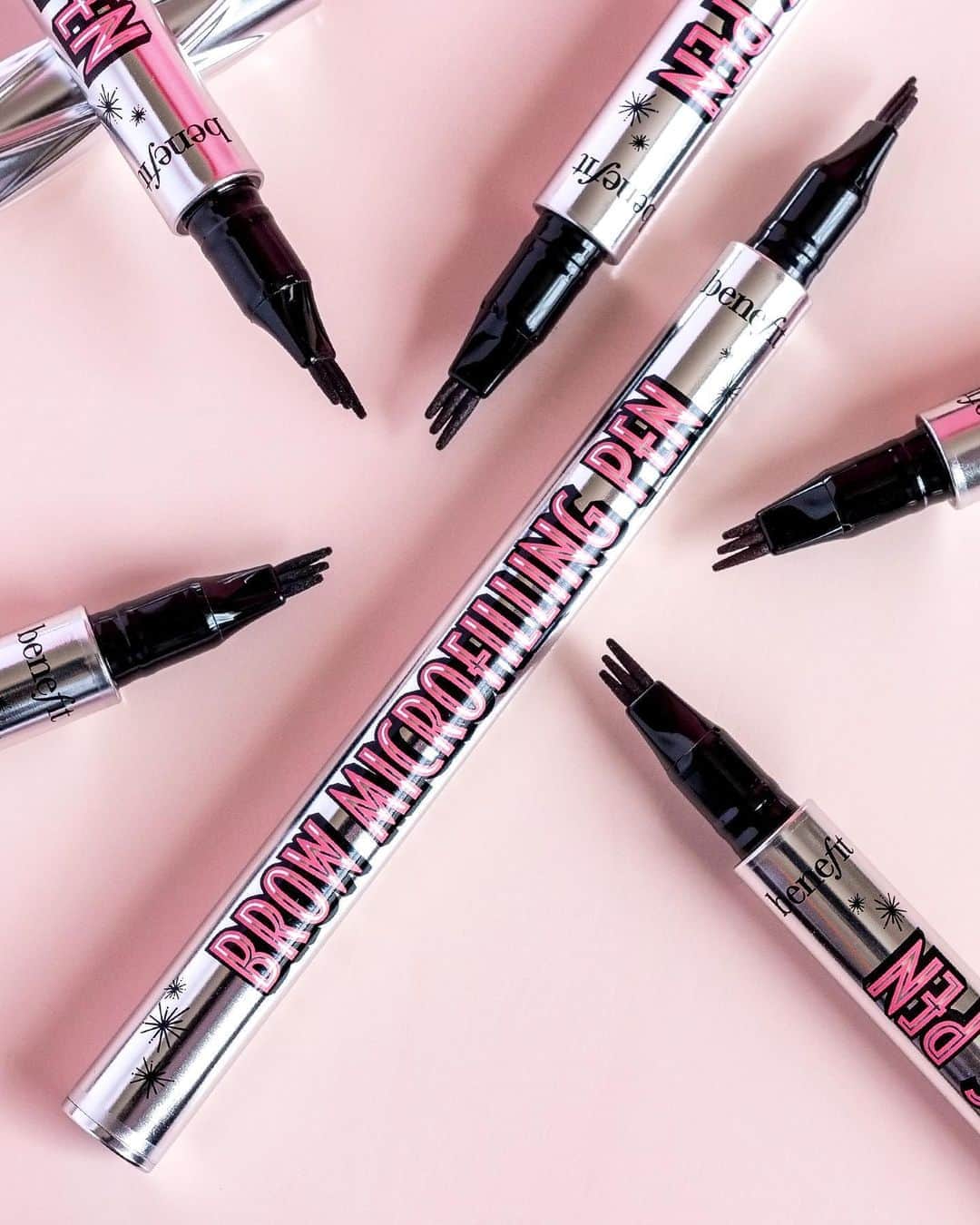 Benefit Cosmeticsさんのインスタグラム写真 - (Benefit CosmeticsInstagram)「Have you heard the ink-redible news?! #browmicrofillingpen is here to give you microbladed brows without the blade! Drop a 💖 if you need it in your life! 🛍 PSA: it’s selling out FAST on our website, but you can find all 4 shades at your favorite stores: @ultabeauty @sephora @macys @nordstrom @birchbox @revolvebeauty @beautylish @urbanoutfitters @asos @hsn @qvc @belk @saks & @bloomingdales!  📸: @gabrielle.shoots」8月13日 6時44分 - benefitcosmetics