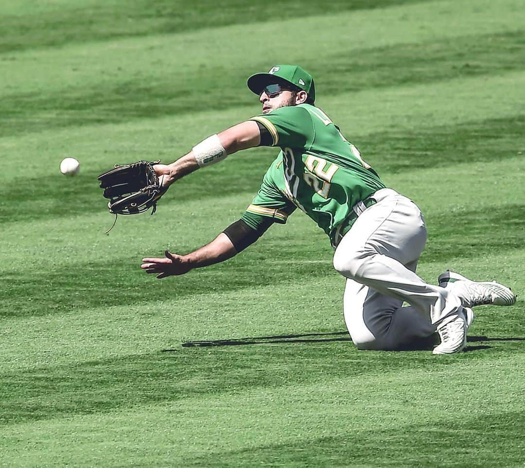 オークランド・アスレチックスさんのインスタグラム写真 - (オークランド・アスレチックスInstagram)「Laurea NO NO and NO. #RootedInOakland」8月13日 7時49分 - athletics