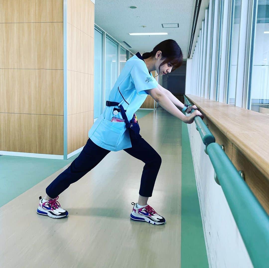 相原くるみ（西野七瀬）のインスタグラム：「今日も。  #いちにちのはじまり  #みんな頑張ろ  #朝のルーティン  #くるみルーティーン  #昨日とほぼ変わらず #同ポジ ってやつ #だってルーティン  #ルーティンとはこういうこと #ルーティン？ルーティーン？ #相原くるみ #病院薬剤師  #新人薬剤師  #新人薬剤師と繋がりたい  #新人薬剤師相原くるみ」