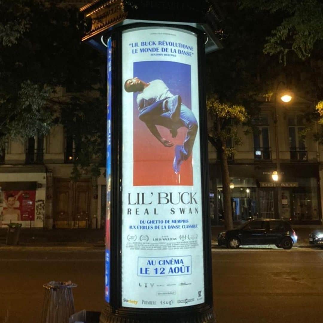 Ai Shimatsuさんのインスタグラム写真 - (Ai ShimatsuInstagram)「HUGE CONGRATS TO @lilbuckdalegend and the team on the premiere of ‘LIL BUCK REAL SWAN!!!!!’ The documentary film is in theaters all over France. 🇫🇷✨ I wish I could be there right now but I know it’ll come to America soon so I’ll wait till then. 😎 If you are in France, go see it! 📽 So so proud and happy for you Chan Chan. ♥️ @lilbuck.realswan #lilbuckrealswan」8月13日 7時50分 - aishimatsu