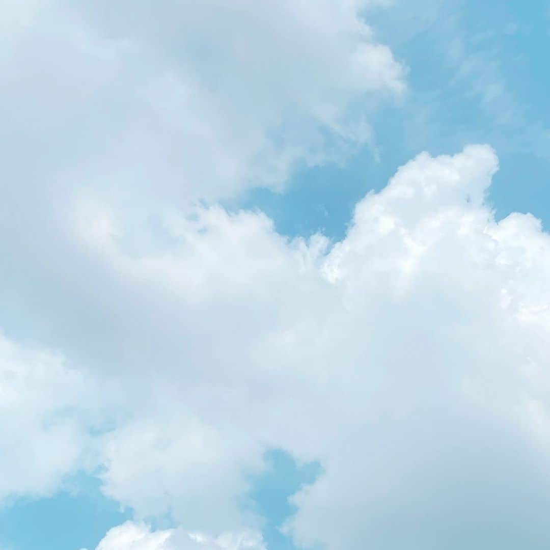 Sachiのインスタグラム：「🤲🏻 . #sky#goodtime#love#peace#summer」