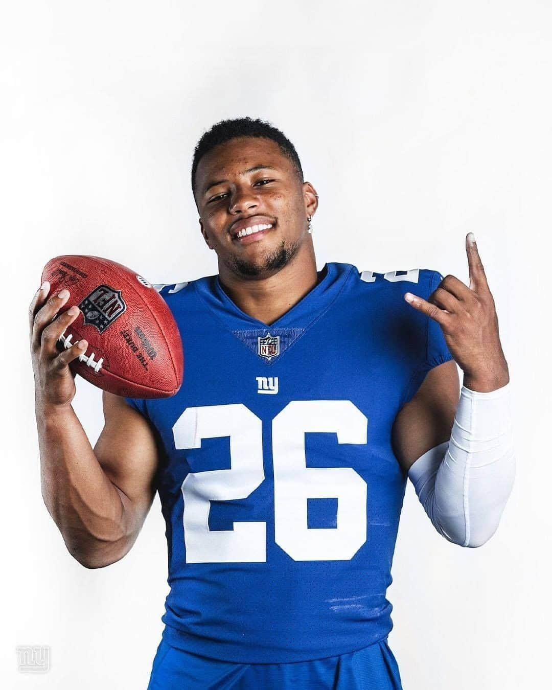 NFLさんのインスタグラム写真 - (NFLInstagram)「Year 3. Here we go. @saquon (via @nygiants)」8月13日 8時30分 - nfl