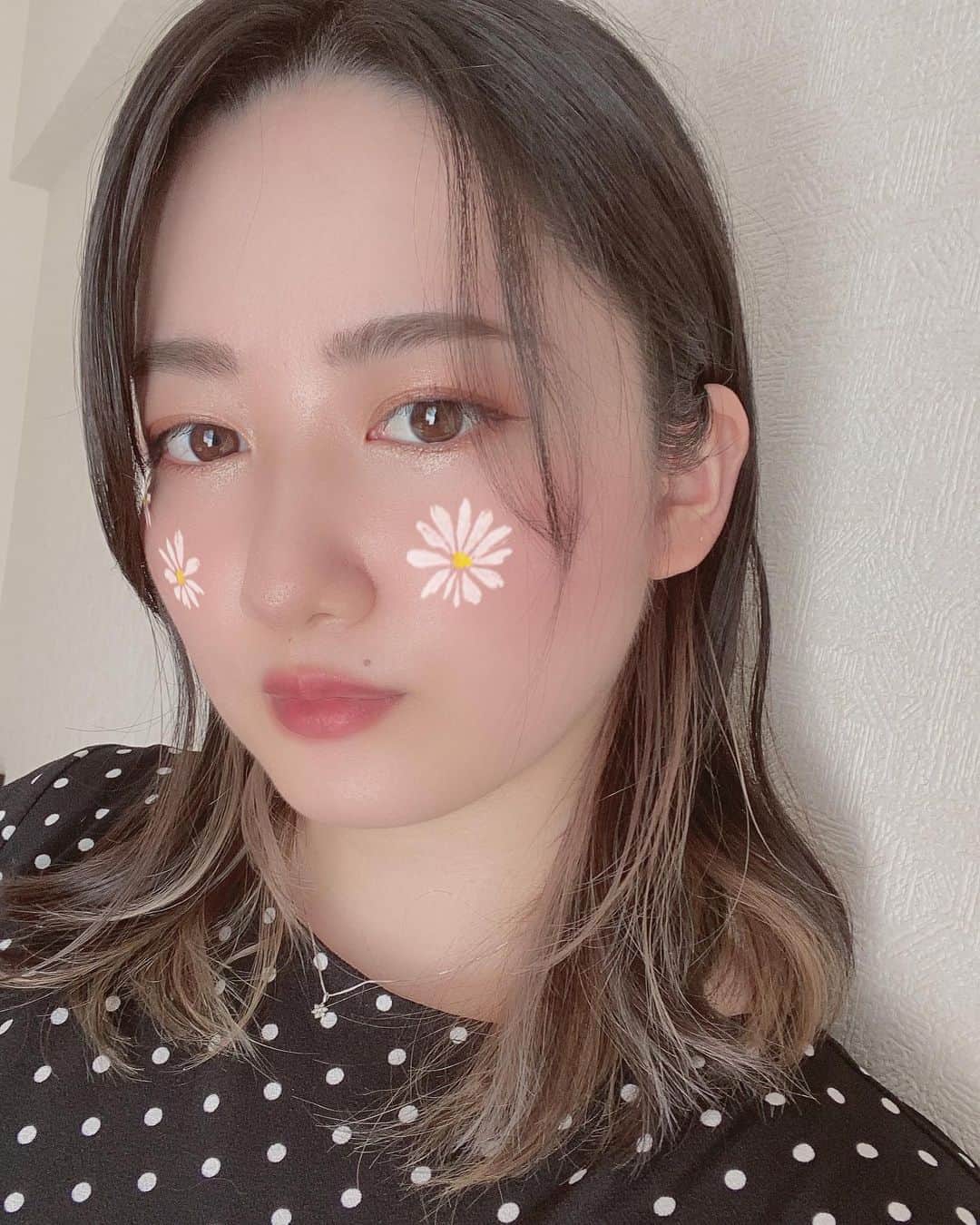 西平風香さんのインスタグラム写真 - (西平風香Instagram)「インナーカラー染め直して、前髪も切ったよー。 紫っぽいグレーにした。」8月13日 8時31分 - fuukanishihira