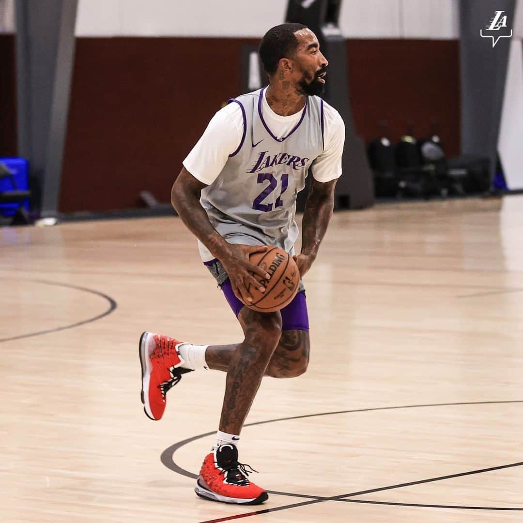 Los Angeles Lakersさんのインスタグラム写真 - (Los Angeles LakersInstagram)「That "last practice of the regular season" feeling. #LakeShow」8月13日 9時10分 - lakers