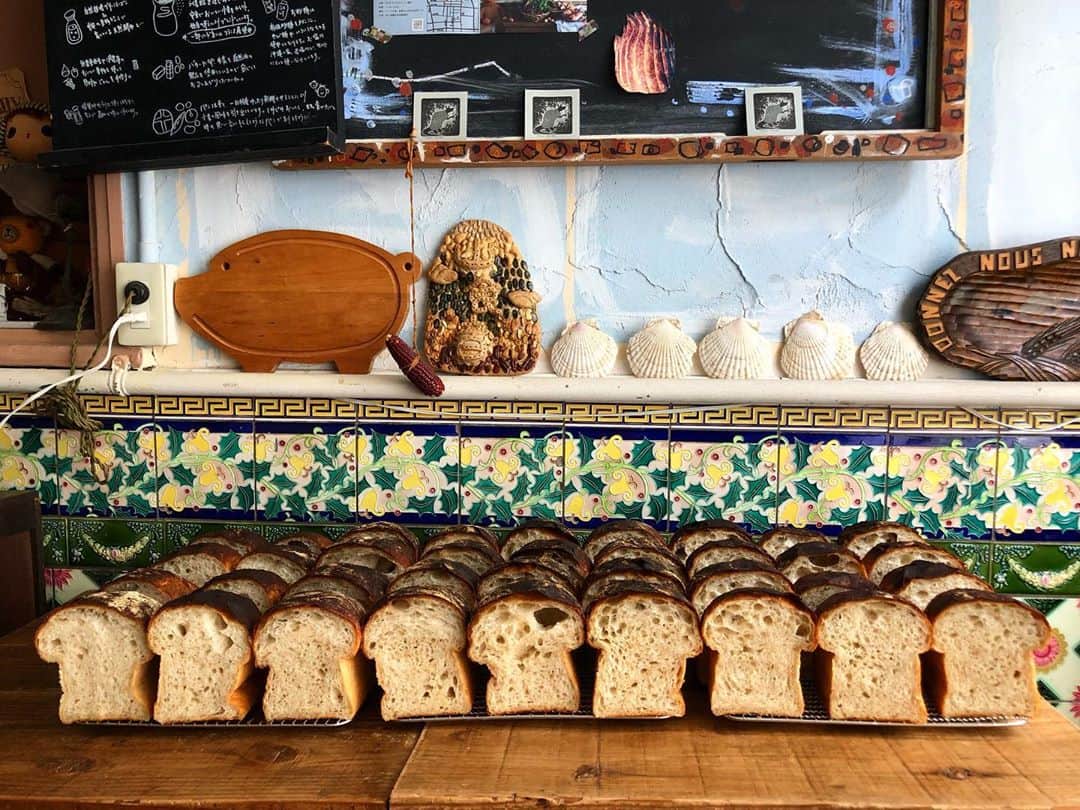 CHIPPRUSONのインスタグラム：「長期熟成食パン🍞今までで一番いい感じかもしれない😍」