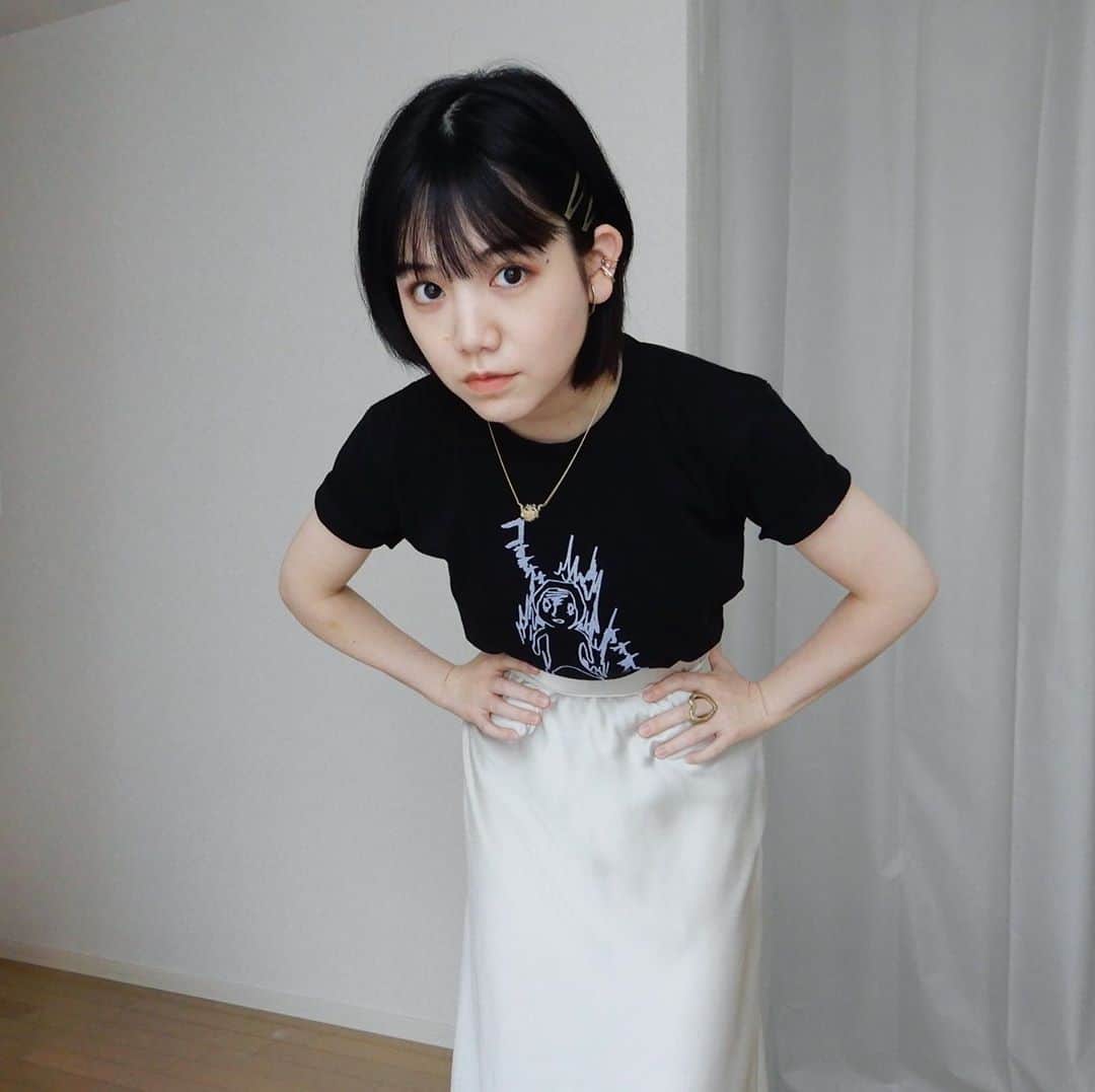 田上真里奈のインスタグラム：「オリジナルTシャツ #ootd ドヤァ」