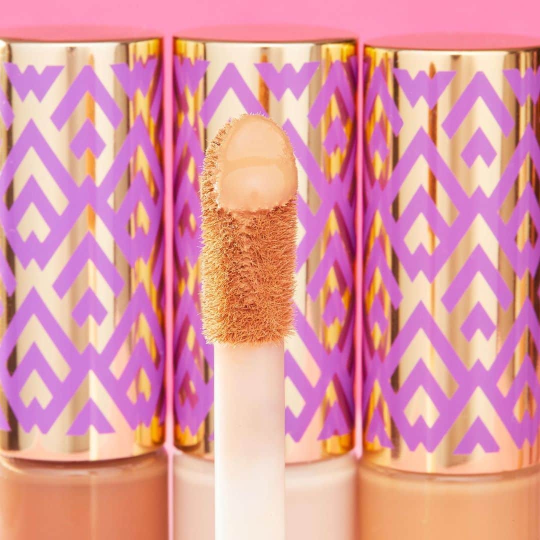 Tarte Cosmeticsさんのインスタグラム写真 - (Tarte CosmeticsInstagram)「Swipe on the hype with our award-winning shape tape 16-hr vegan concealer! 🙌 The large doe foot AKA jumbo speed smoother™ wand allows easy application to help give skin a firmer, more lifted look. PLUS, this #vegan super-blendable formula is CREASE-PROOF & WATERPROOF for 16 hrs of flawless wear! Shop now on tarte.com & @ultabeauty. #crueltyfree #rethinknatural #shapetapenation」9月11日 5時22分 - tartecosmetics