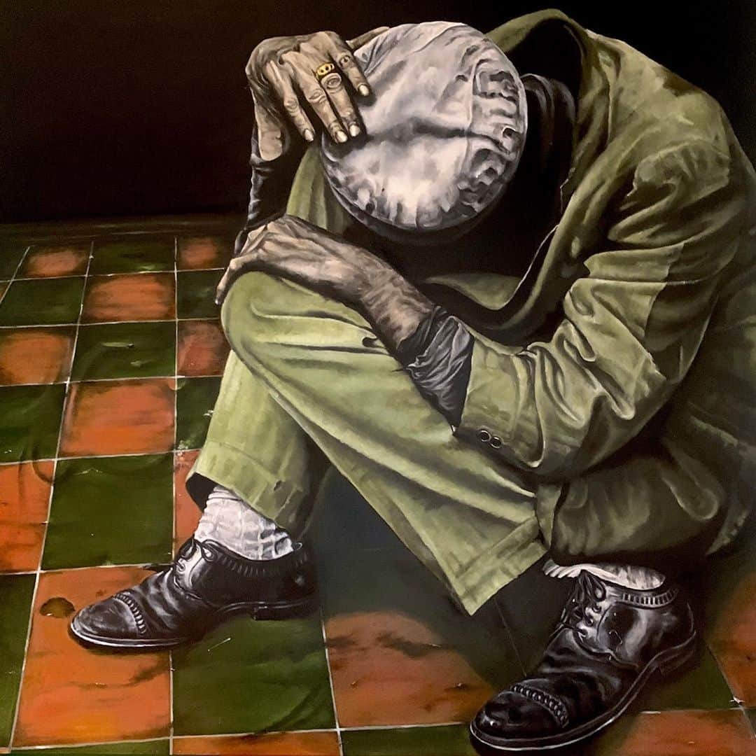 ラングリー・フォックスのインスタグラム：「Hidden until further notice.  30”x30” oil paint」